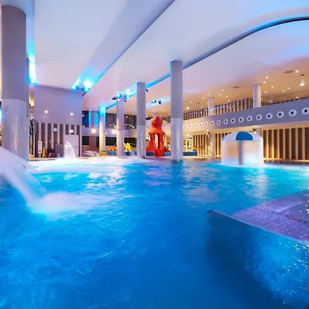 Apartment Vacationclub - Cesarskie Ogrody 758